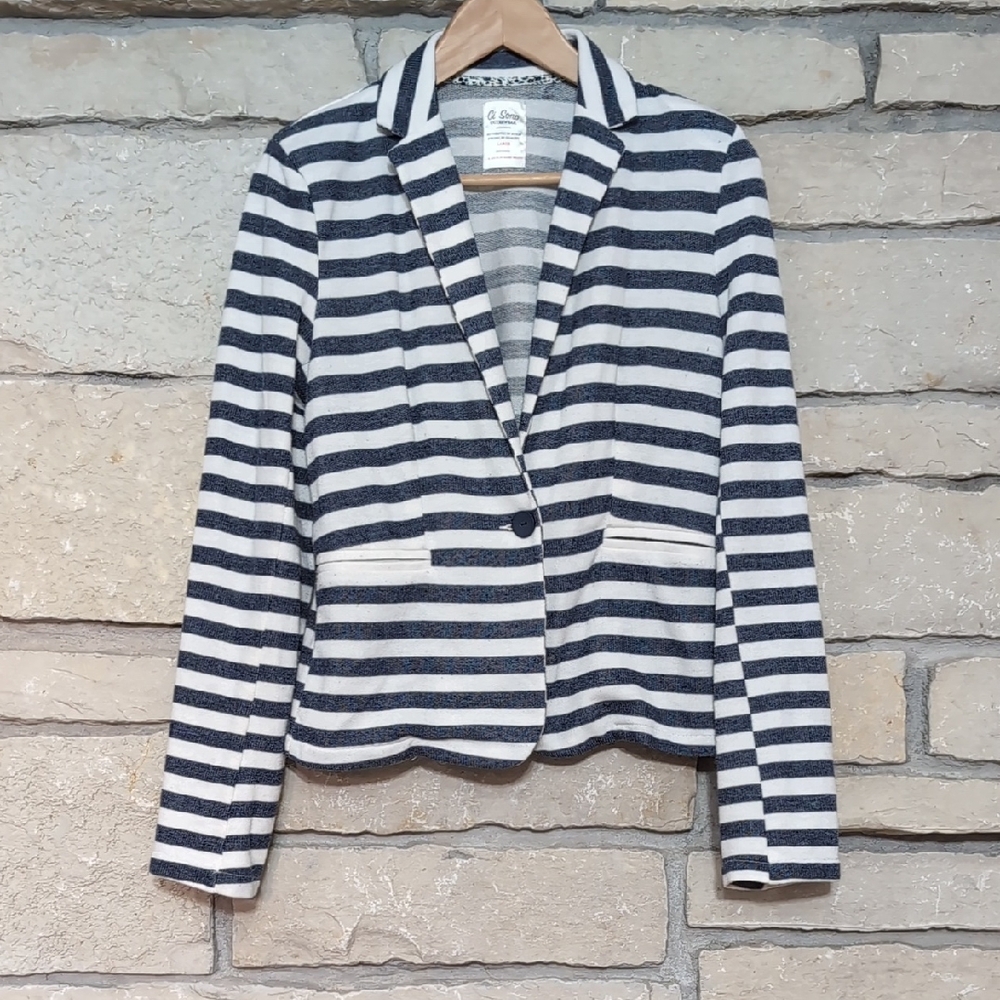$10 Bundled! Lightweight Blazer with Shoulder Pads